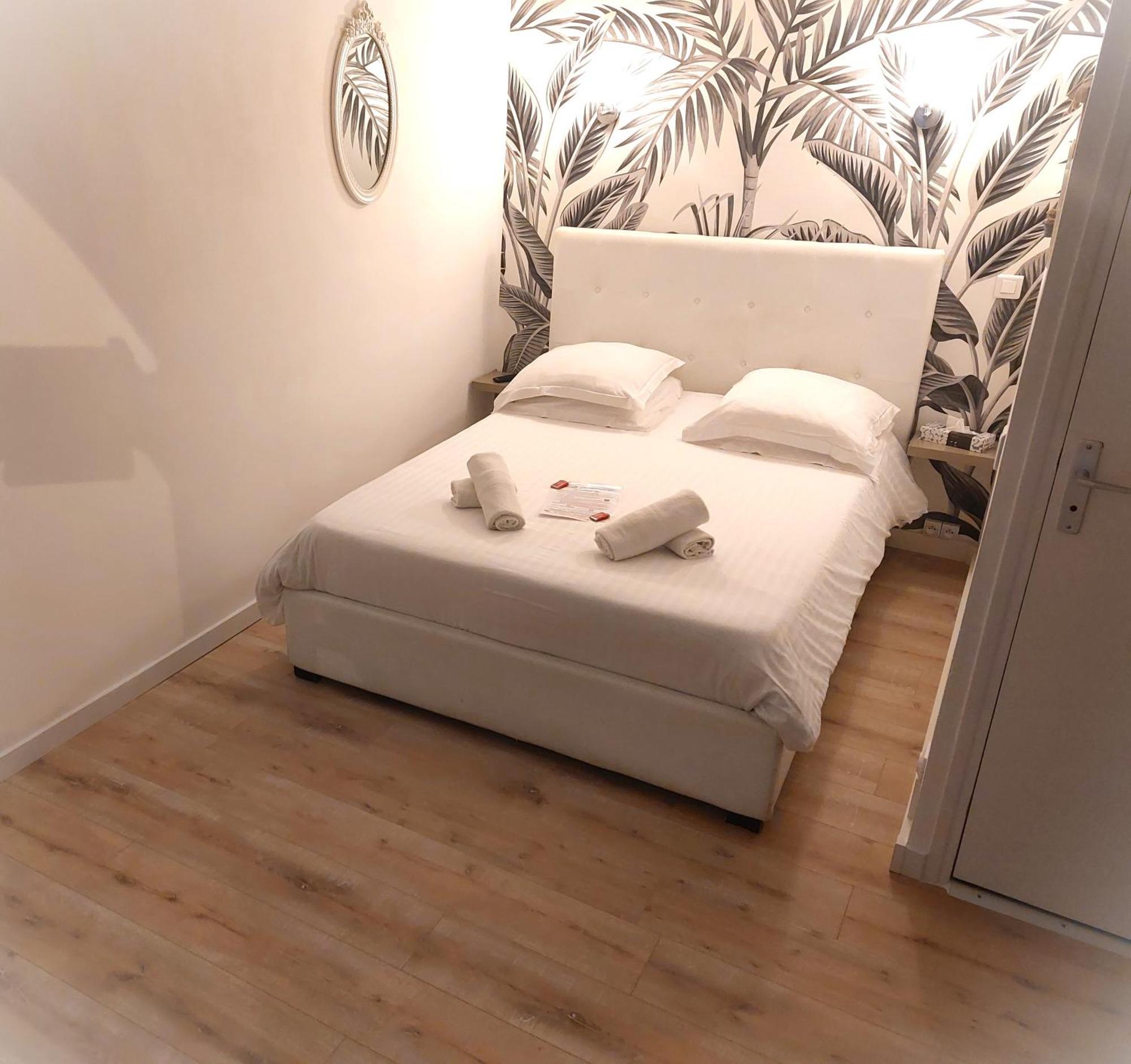 Hotel Les Jardins De Bormes, Sauna & Jacuzzi Стая снимка