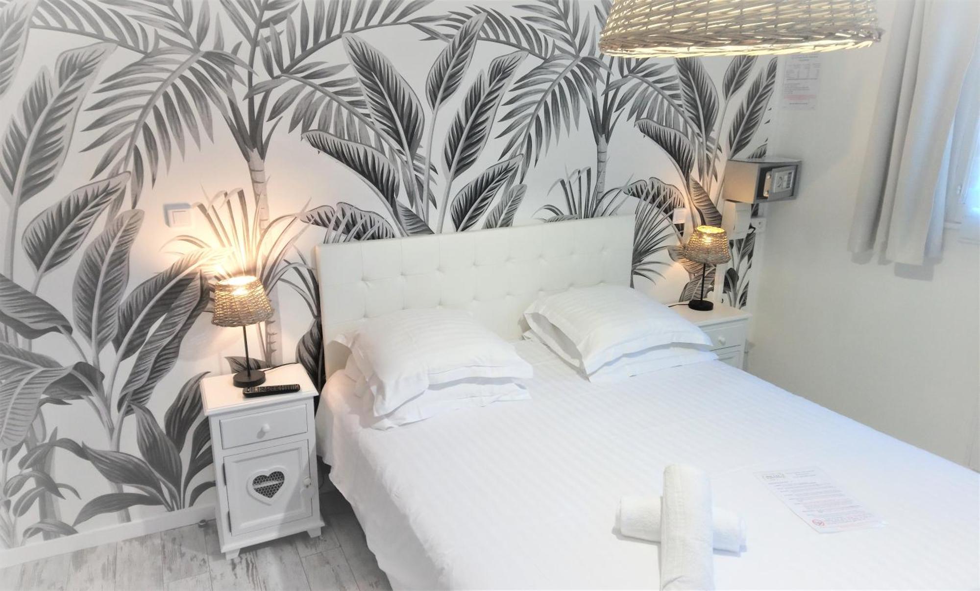 Hotel Les Jardins De Bormes, Sauna & Jacuzzi Стая снимка